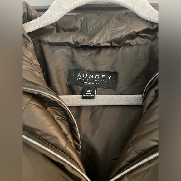 Laundry by Shelli Segal Double layered puffer/corset back hooded coat - Picture 3 of 16